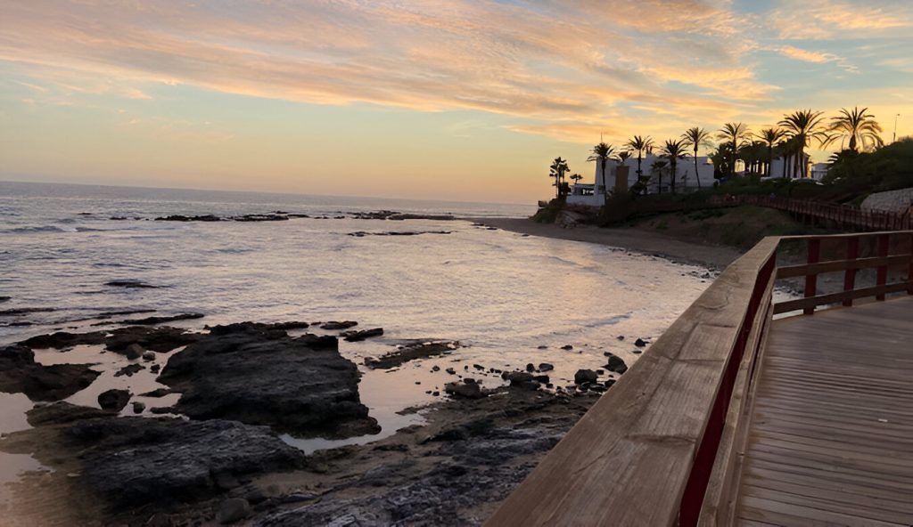 Playa al atardecer